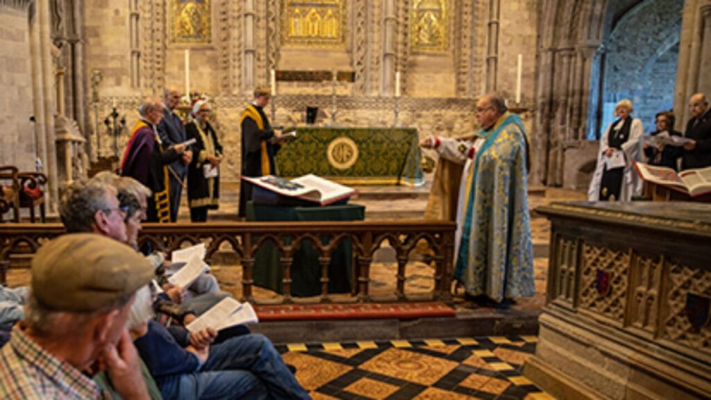 Bible St Davids 53 LR